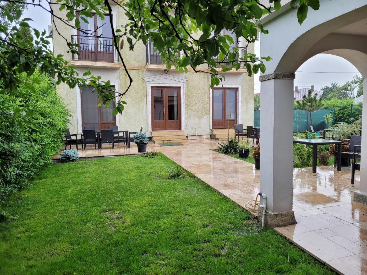 Vila Caviar Hotel Sulina Buitenkant foto