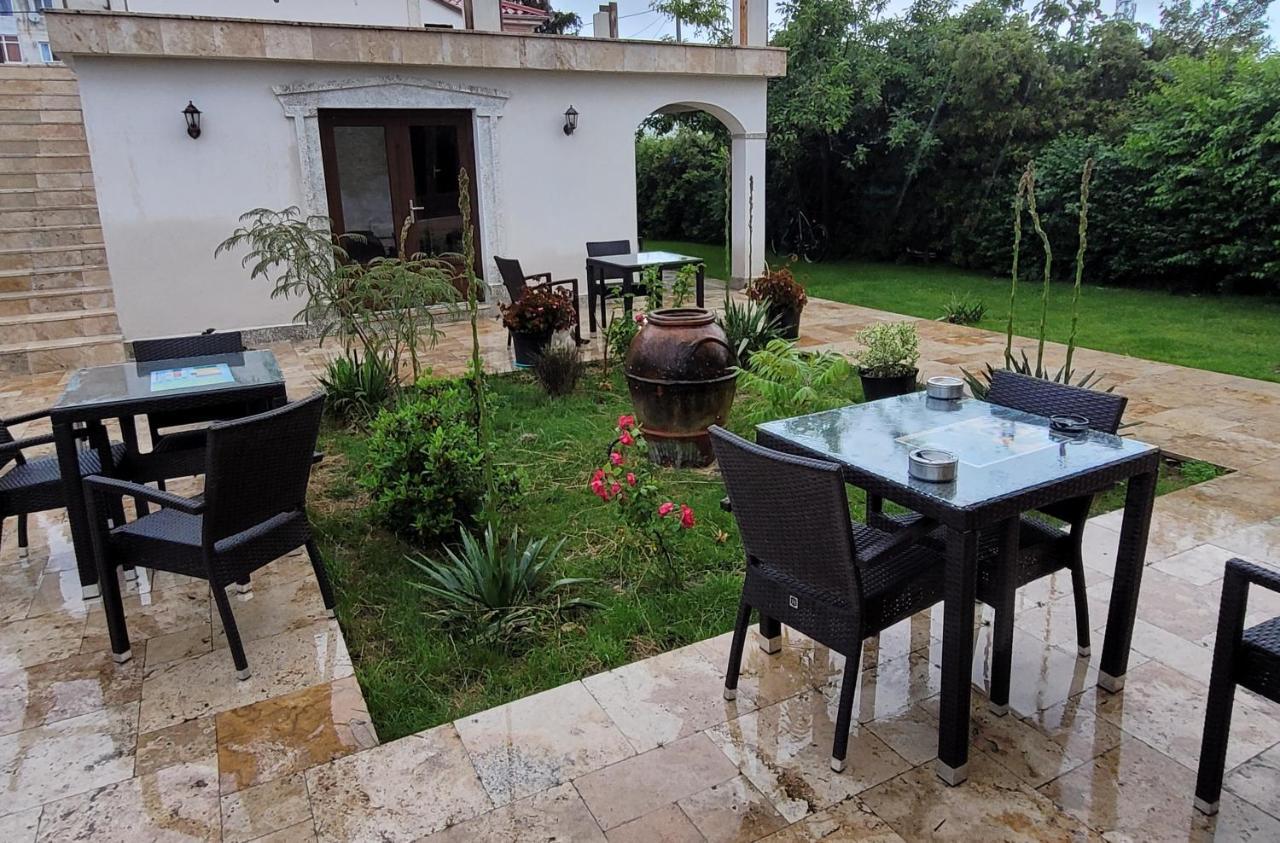 Vila Caviar Hotel Sulina Buitenkant foto