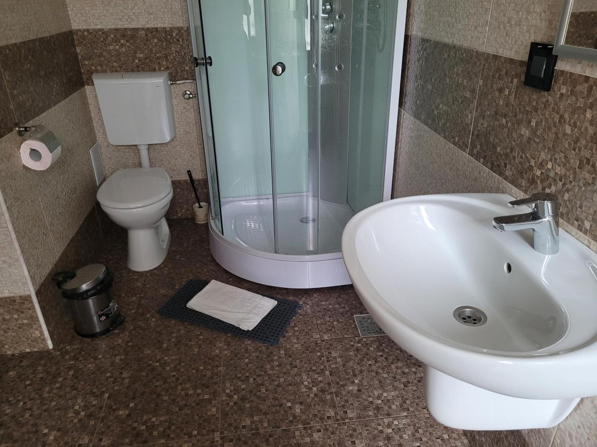 Vila Caviar Hotel Sulina Buitenkant foto